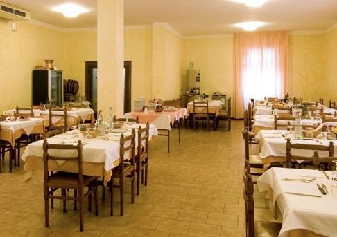 Hotel Belvedere Castrocaro Terme Exterior photo