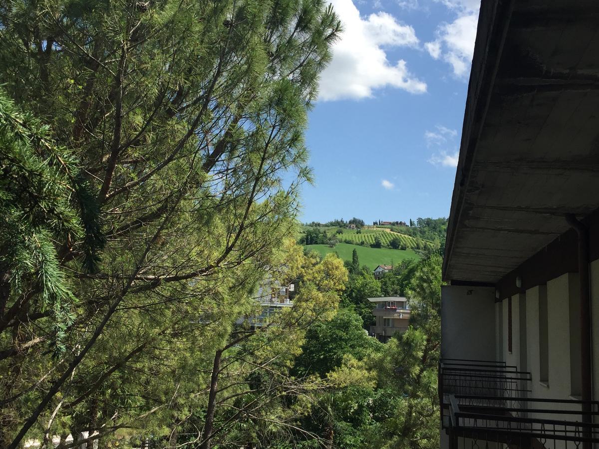 Hotel Belvedere Castrocaro Terme Exterior photo